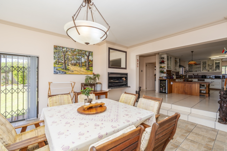 4 Bedroom Property for Sale in Myburgh Park Western Cape